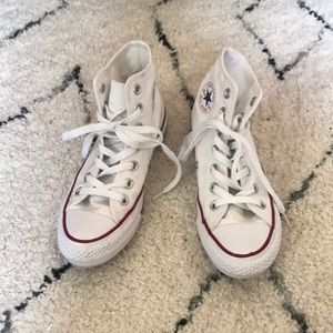 White High Top All Star Converse in women’s 5